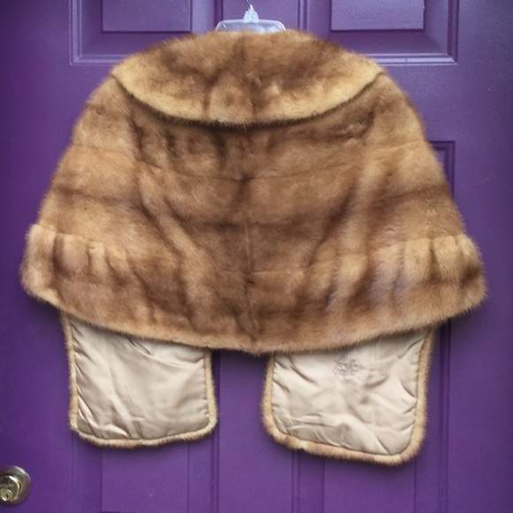 Vintage - Genuine Mink Capette - Picture 2 of 8